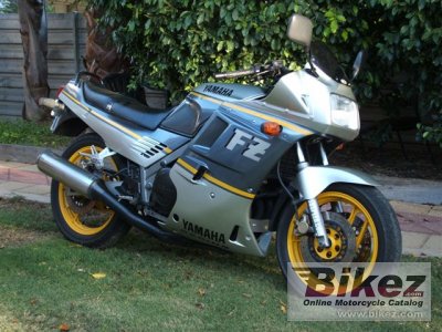 1988 Yamaha FZR 750 Genesis photo